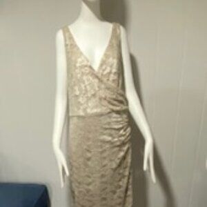 Gorgeous Ralph Lauren Champagne Lace V Neck & Gathered Waist Gown in Size 14
